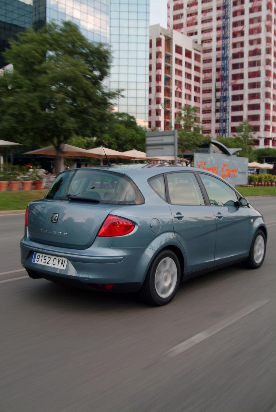  Seat Toledo 2004 года  (фото 77 из 110)